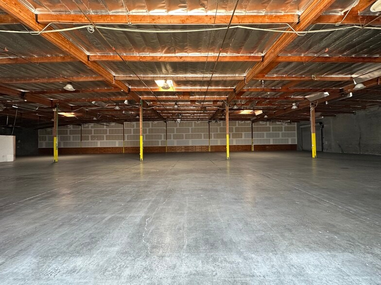 More Photos Of 3070 Skyway Dr, Santa Maria Warehouse For Lease