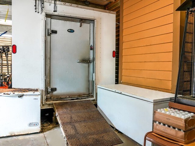 More Photos Of 36 W Pine Ave, Eastpoint Restaurant For Sale