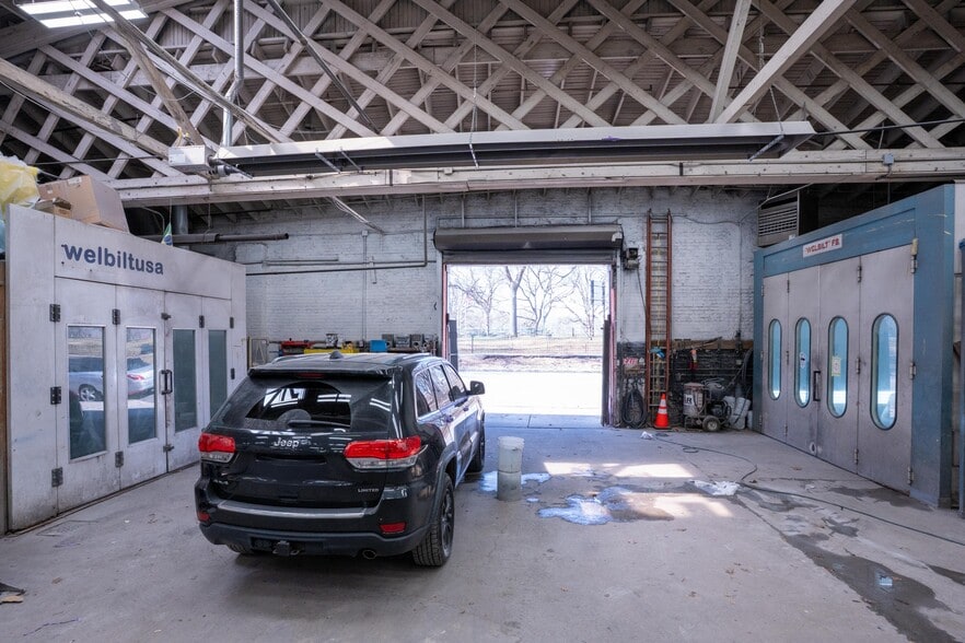 More Photos Of 615 Frelinghuysen Ave, Newark General Retail For Sale