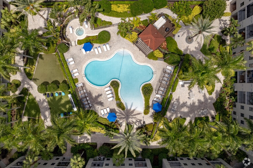 More Photos Of 1351 S Federal Hwy, Boynton Beach Apartments For Lease