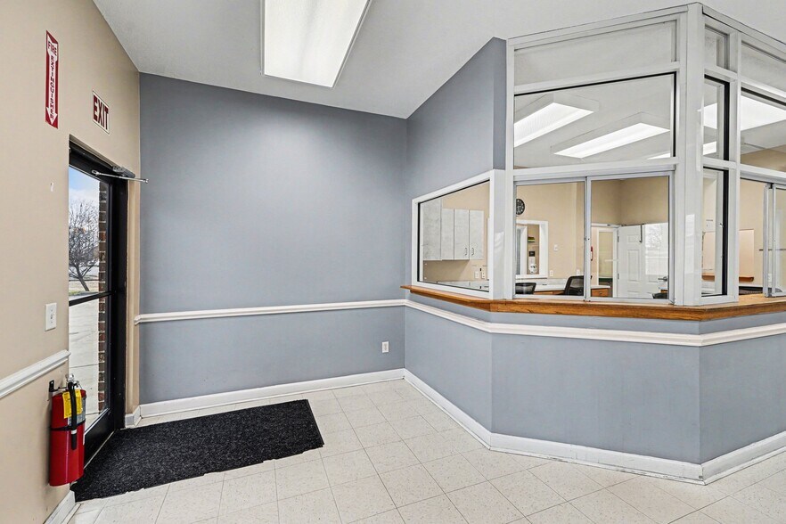 More Photos Of 208 W Salisbury St, Asheboro Medical For Lease