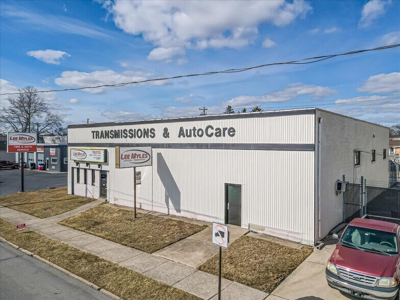 More Photos Of 2115 Union Blvd, Allentown Auto Repair For Sale