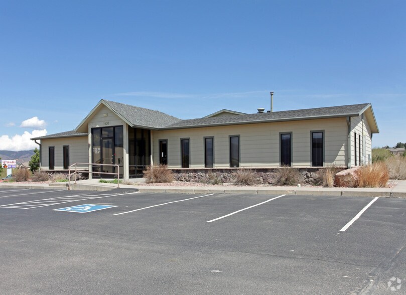 More Photos Of 1430 Cipriani Loop, Monument General Retail For Sale