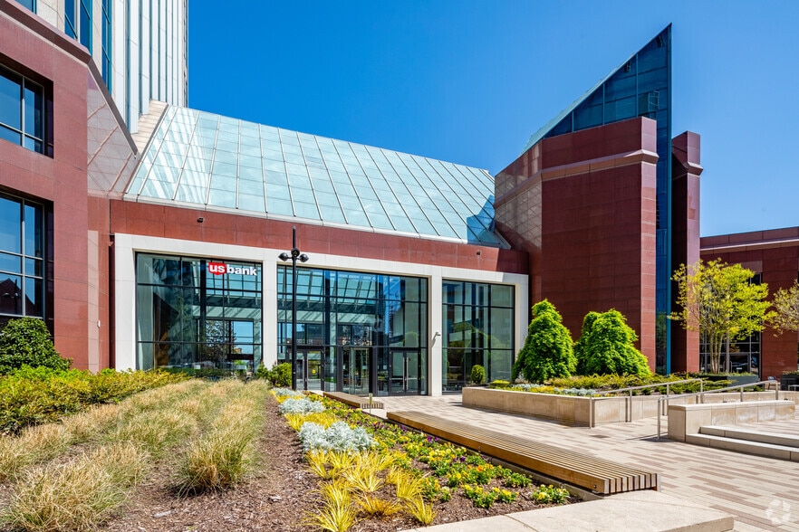 More Photos Of 333 Commerce St, Nashville Loft Creative Space For Lease