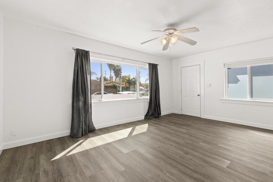More Photos Of 4236 1/2 41st St, San Diego Apartments For Sale