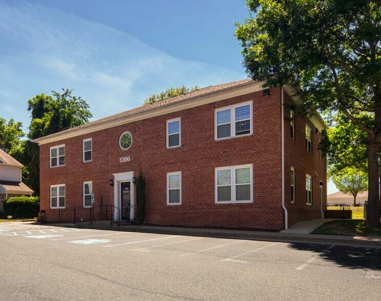 Primary Photo Of , Williamsburg Office For Sale
