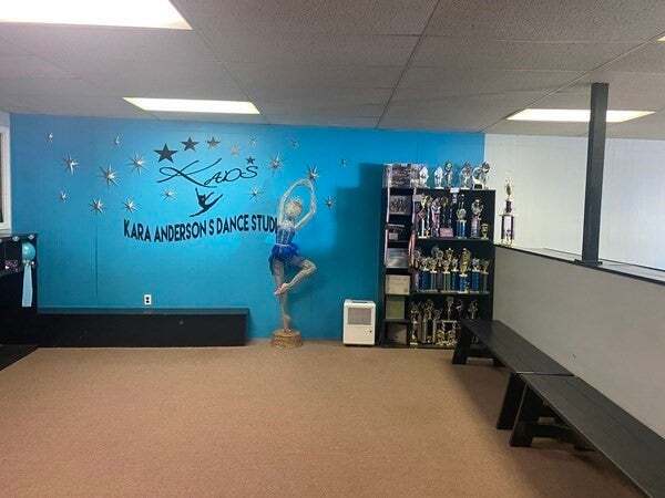 More Photos Of 100 North St, Southbridge Freestanding For Lease