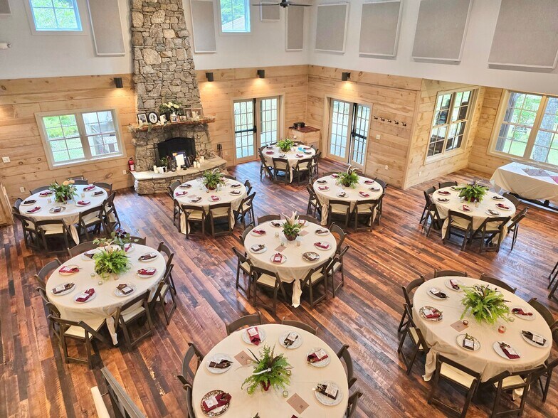 More Photos Of 111 Fiddlehead Ln, Zirconia Specialty For Sale