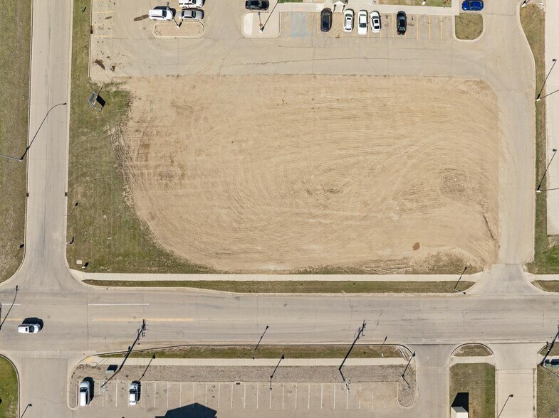 More Photos Of 400 37th Ave SW ave, Minot Land For Sale