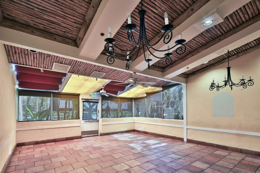 More Photos Of 3100 Ocean Park Blvd, Santa Monica Unknown For Lease