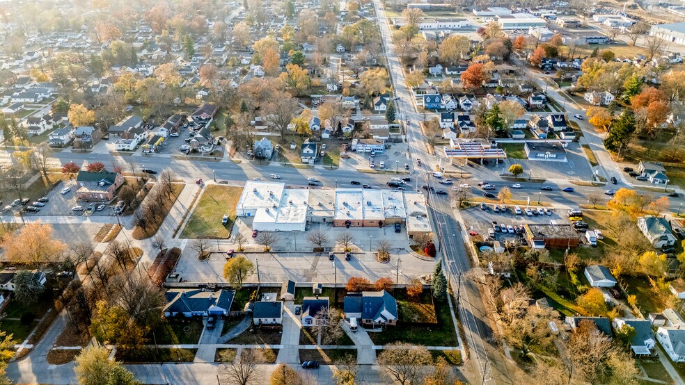 More Photos Of 4615-4621 S Wayne Rd, Wayne Storefront For Sale