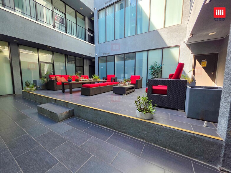 More Photos Of 8619 Reseda Blvd, Northridge Medical For Lease