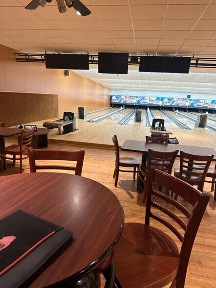 More Photos Of 2850 William St, Buffalo General Retail For Sale