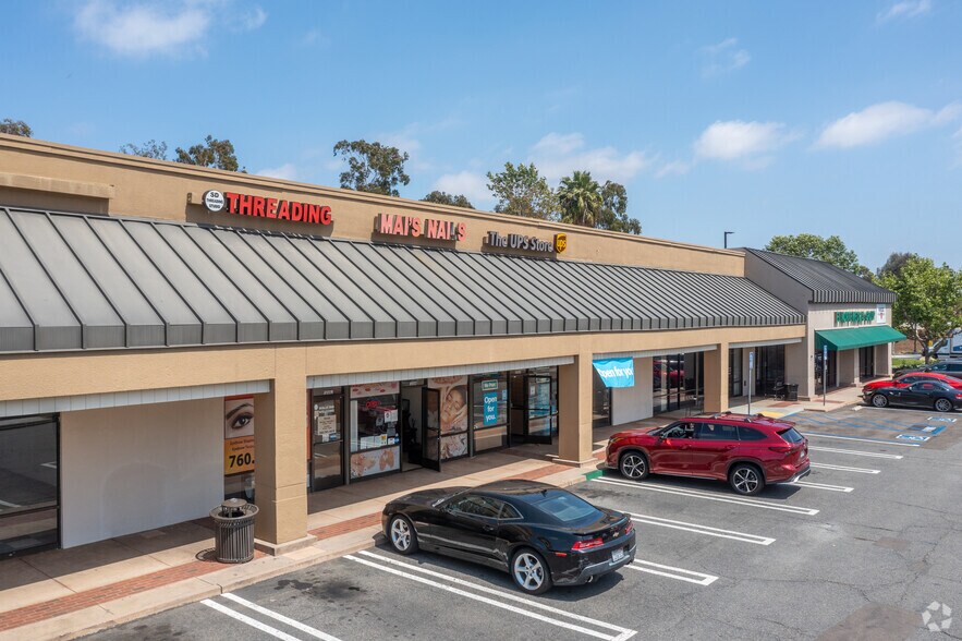 More Photos Of 302-362 W El Norte Pky, Escondido Unknown For Lease