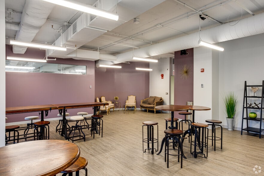 More Photos Of 10400 Eaton Pl, Fairfax Office For Lease