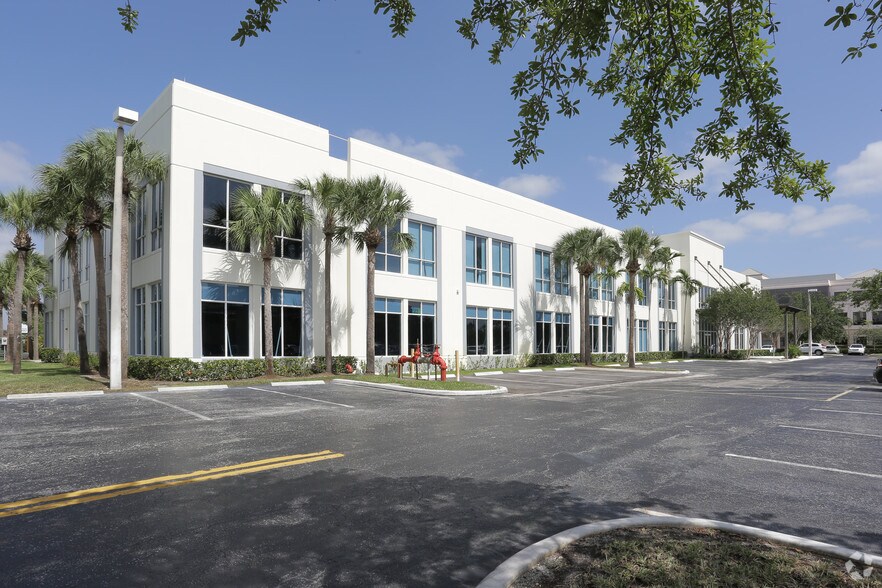 More Photos Of 2010 NW 150th Ave, Pembroke Pines Office For Lease