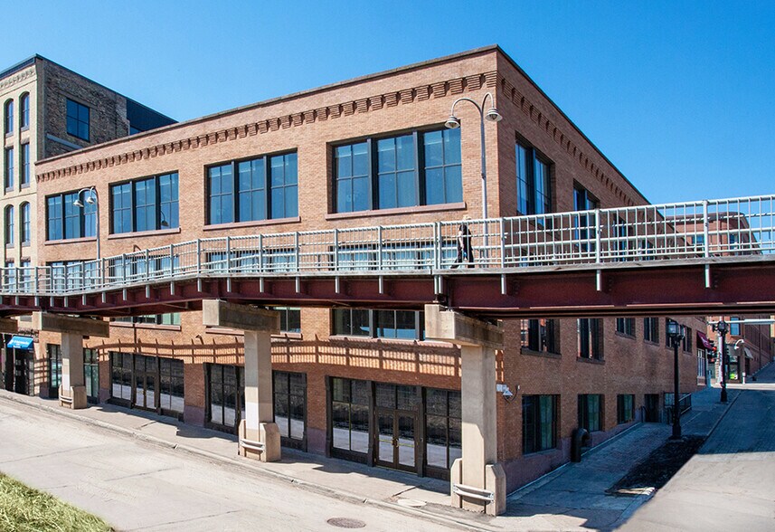 More Photos Of 26 E Superior St, Duluth Office Residential For Lease