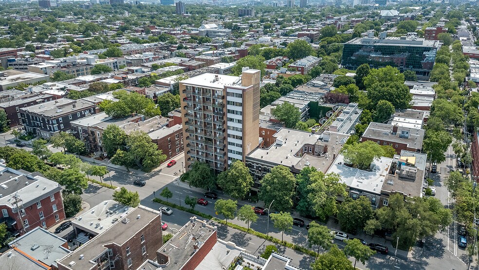 More Photos Of 250 Boul Saint-Joseph E, Montréal Apartments For Sale