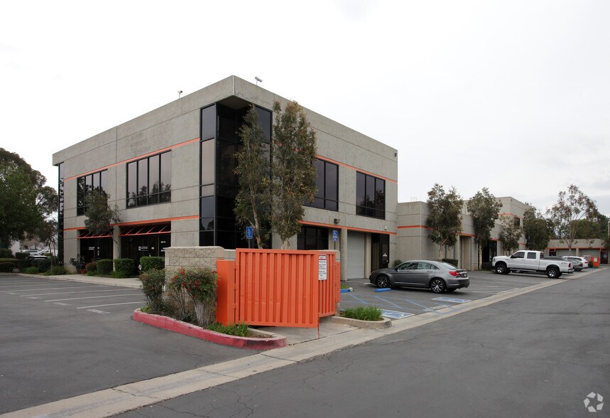 More Photos Of 1750 California Ave, Corona Unknown For Lease