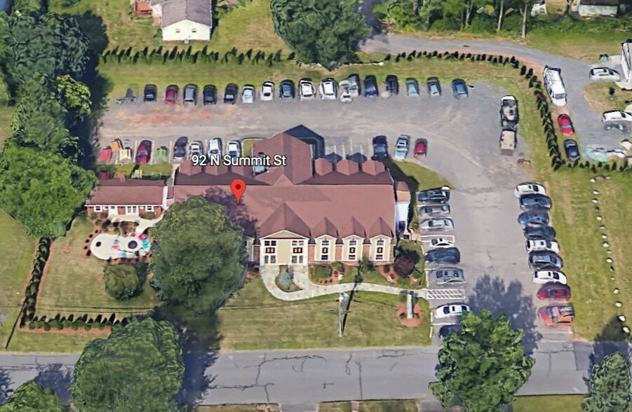 More Photos Of 92 N Summit St, Southington Medical For Lease
