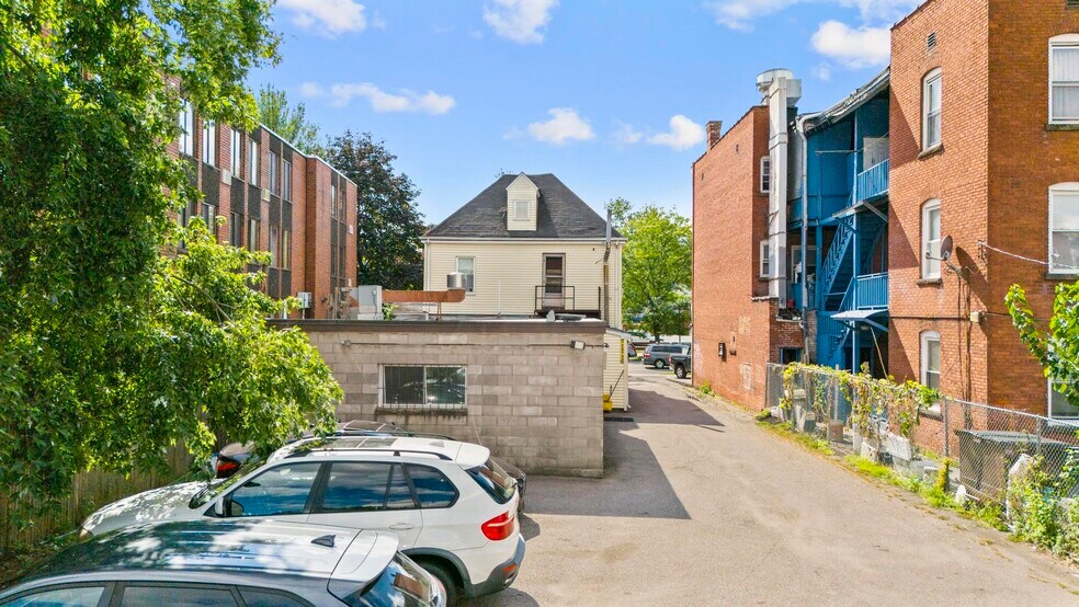 More Photos Of 348 Franklin Ave, Hartford Restaurant For Sale