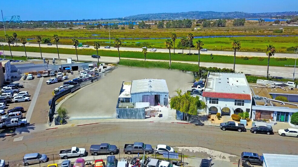 Primary Photo Of 3950-3970 Hicock St, San Diego Flex For Sale