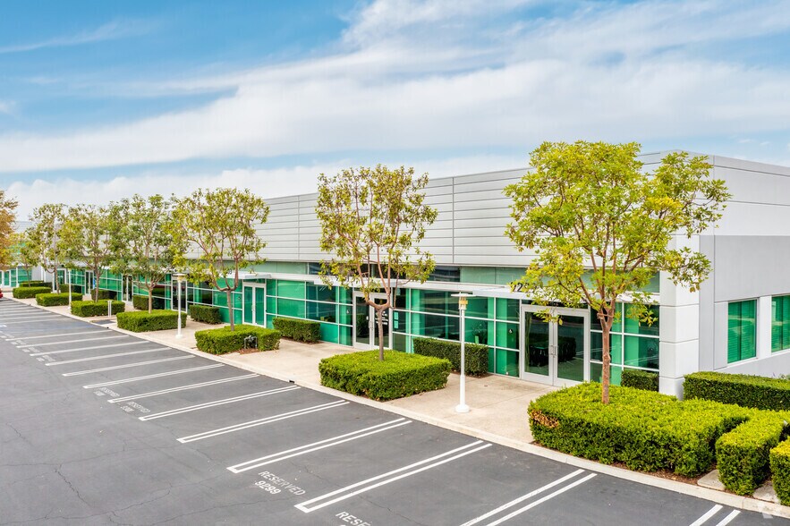 Primary Photo Of 9297-9311 Research Dr, Irvine Research And Development For Lease