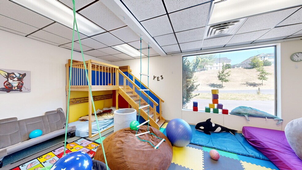 More Photos Of 225 E Palouse River Dr, Moscow Loft Creative Space For Sale