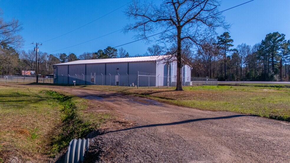 More Photos Of 169 Carol Dr, Pollok Flex For Sale