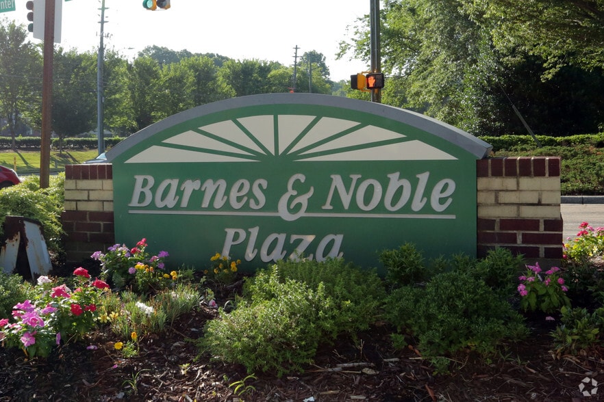 More Photos Of 750-760 SE Maynard Rd, Cary Freestanding For Sale