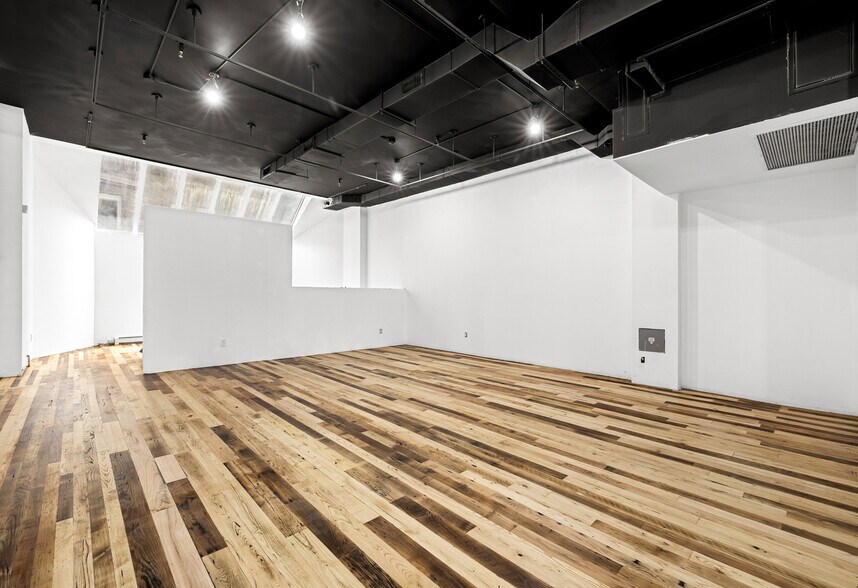 More Photos Of 148 Chambers St, New York Apartments For Lease