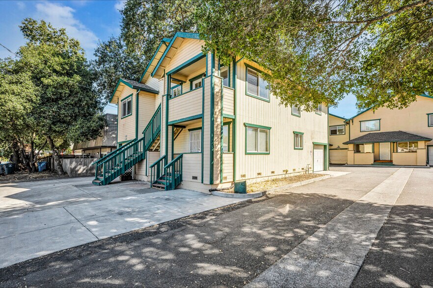 More Photos Of 1404 Slater St, Santa Rosa Apartments For Sale