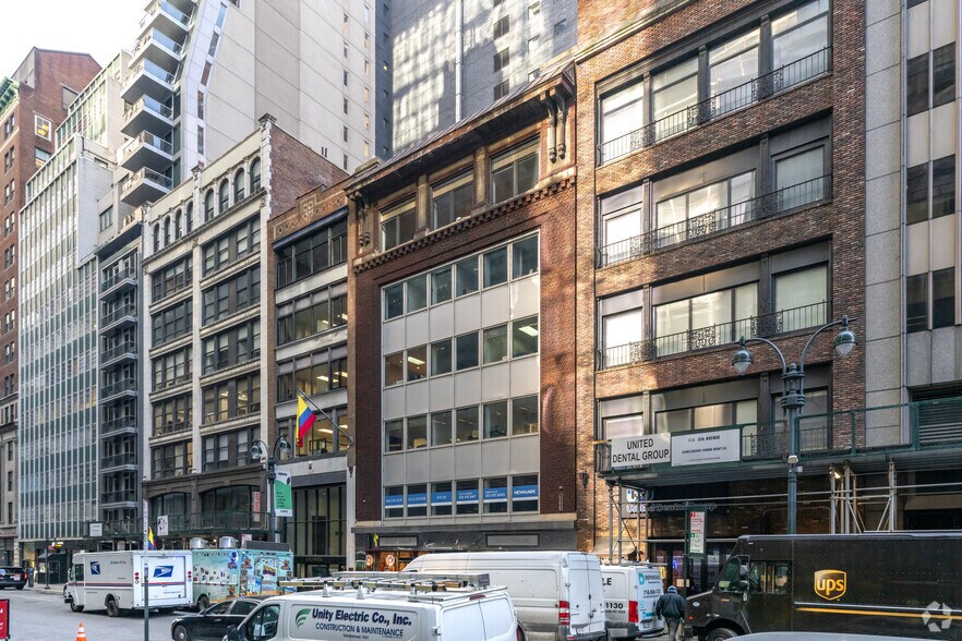 More Photos Of 6 E 46th St, New York Loft Creative Space For Lease