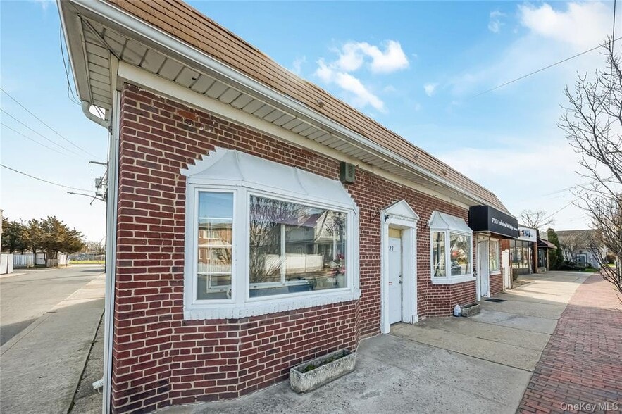 More Photos Of 222 Hempstead Ave, Lynbrook Storefront Retail Residential For Sale