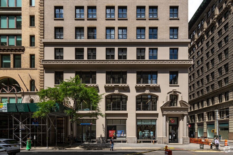 More Photos Of 114-116 Fifth Ave, New York Office For Lease