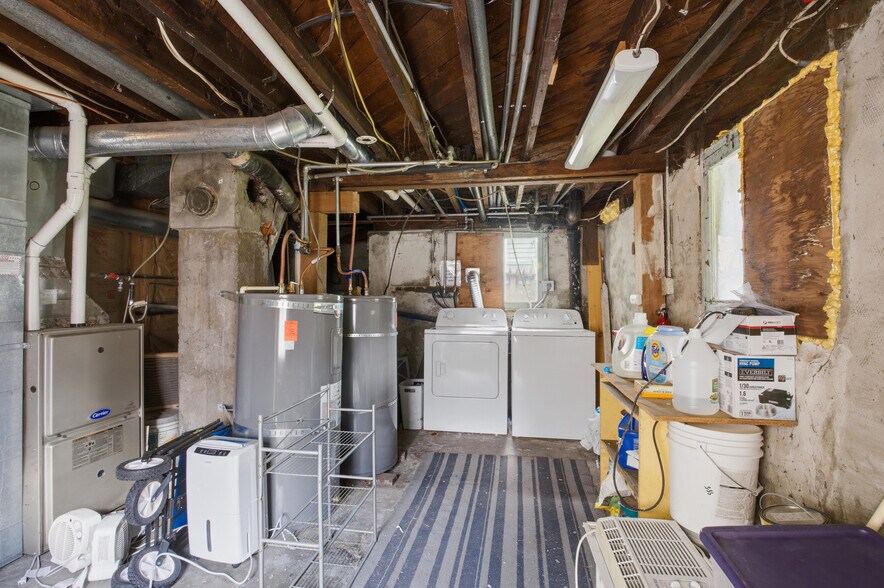 More Photos Of 308 High St, Oregon City Multifamily For Sale