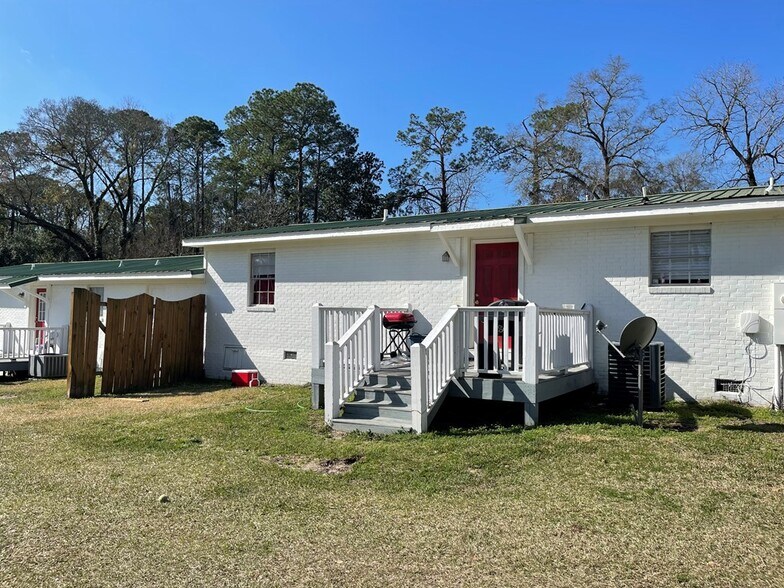 More Photos Of 700 1st St SW, Moultrie Apartments For Sale