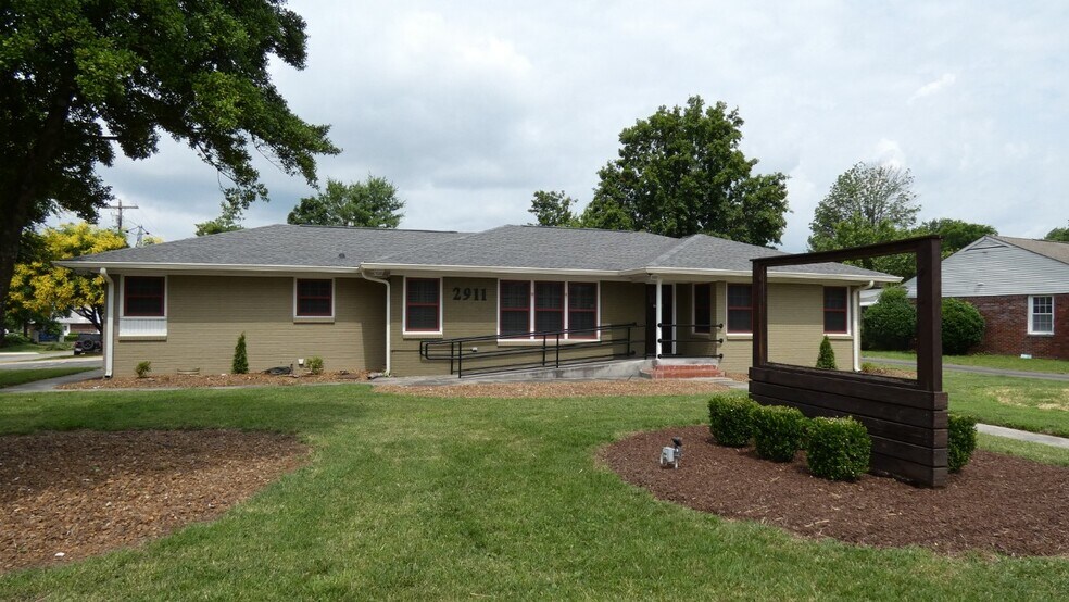More Photos Of 2911 Middle Tennessee Blvd, Murfreesboro Office Residential For Lease