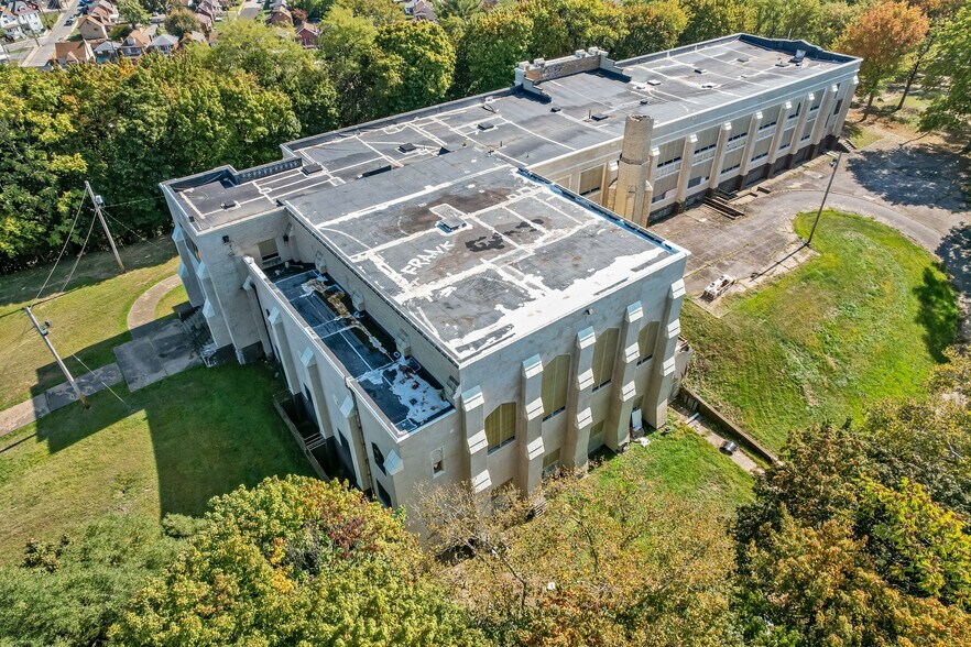 More Photos Of 1127 Wayne, McKees Rocks Schools For Sale