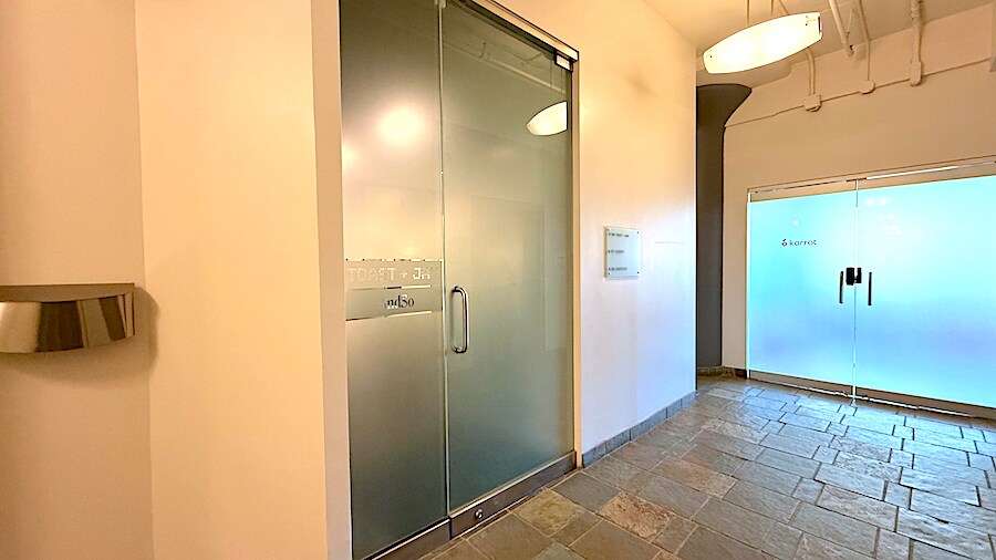 More Photos Of 119 Spadina Ave, Toronto Loft Creative Space For Lease