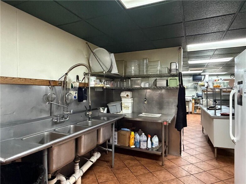 More Photos Of 455 Old Ithaca Rd, Horseheads Restaurant For Sale