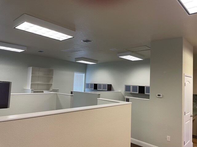 More Photos Of 1920 Corporate Dr, San Marcos Office For Sale