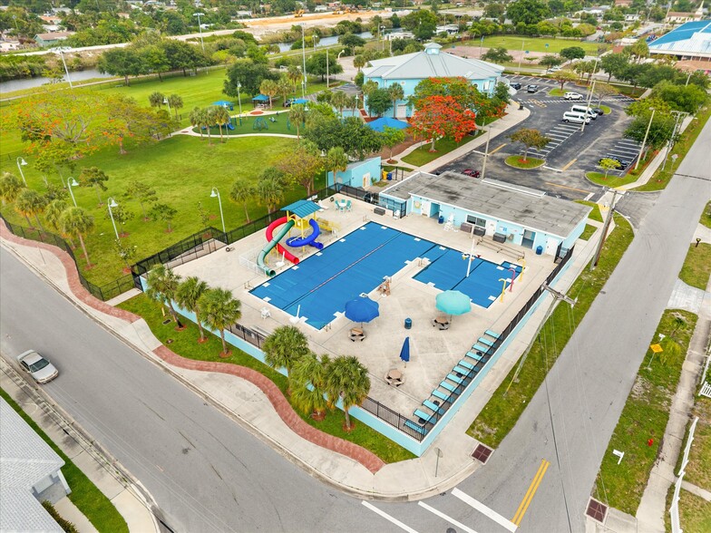 More Photos Of 526 NW 12th Ave, Boynton Beach Apartments For Sale