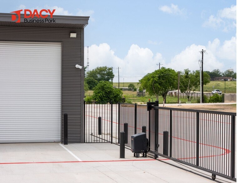 More Photos Of 3300 Dacy Ln, Kyle Warehouse For Sale