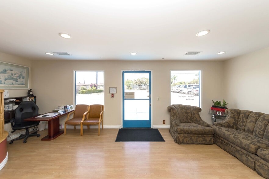 More Photos Of 1555 W Commonwealth Ave, Fullerton Office For Lease