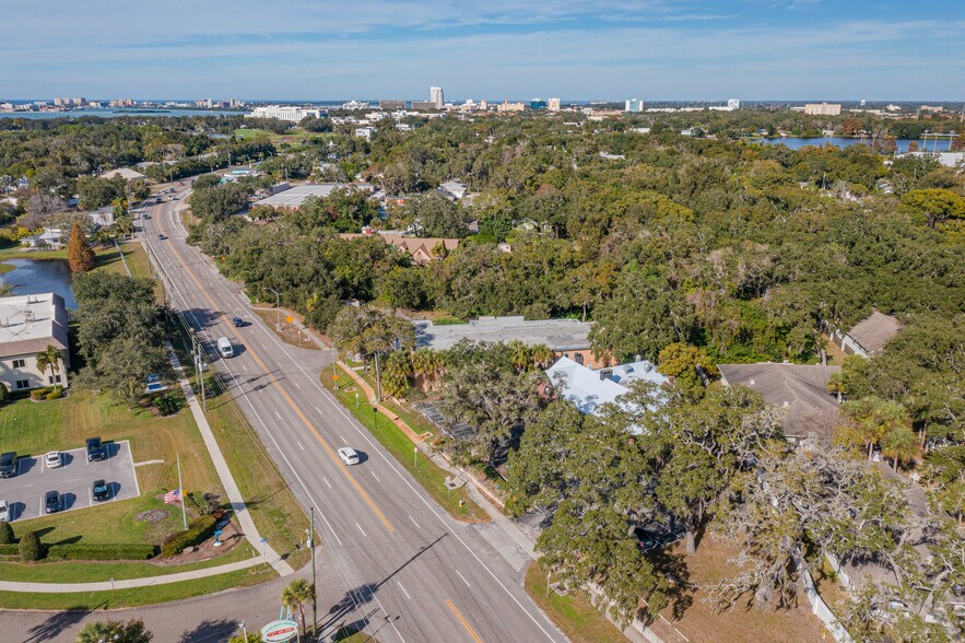 More Photos Of 1575 S Fort Harrison Ave, Clearwater Restaurant For Sale