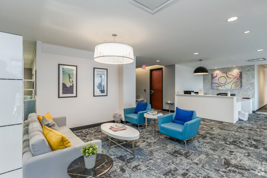 More Photos Of 11815 Fountain Way, Newport News Coworking Space