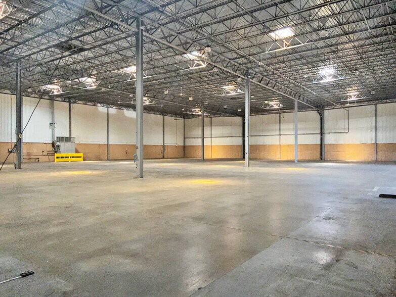 More Photos Of 1 Hawk Ct, Swedesboro Distribution For Lease