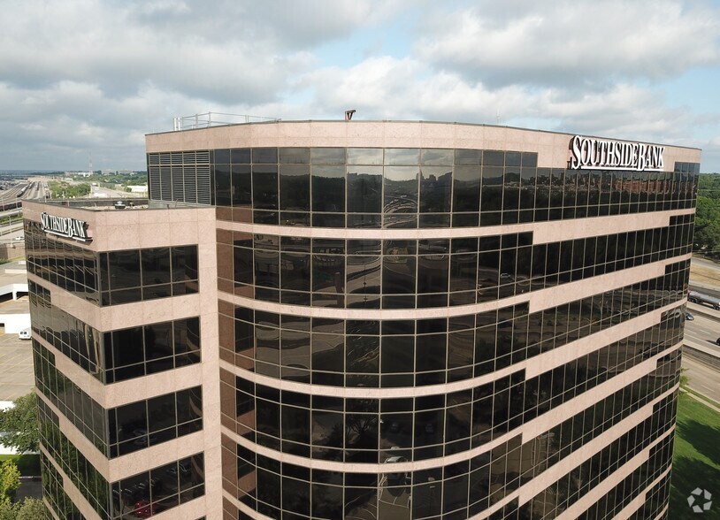 More Photos Of 1320 S University Dr, Fort Worth Office For Lease