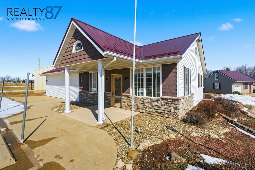 More Photos Of 4659 Highway 13, Central City Restaurant For Sale